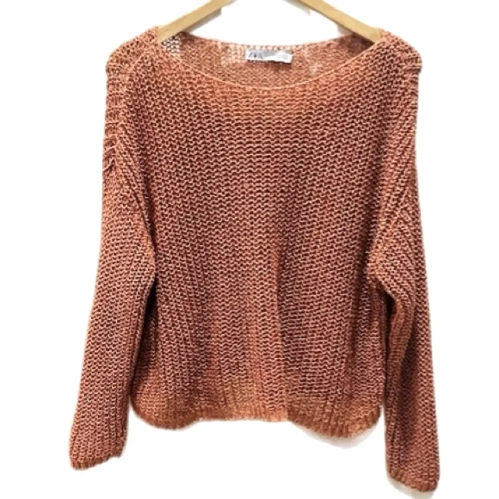 Zara Acrylic Cable Knit Sweater in Rust Size Small